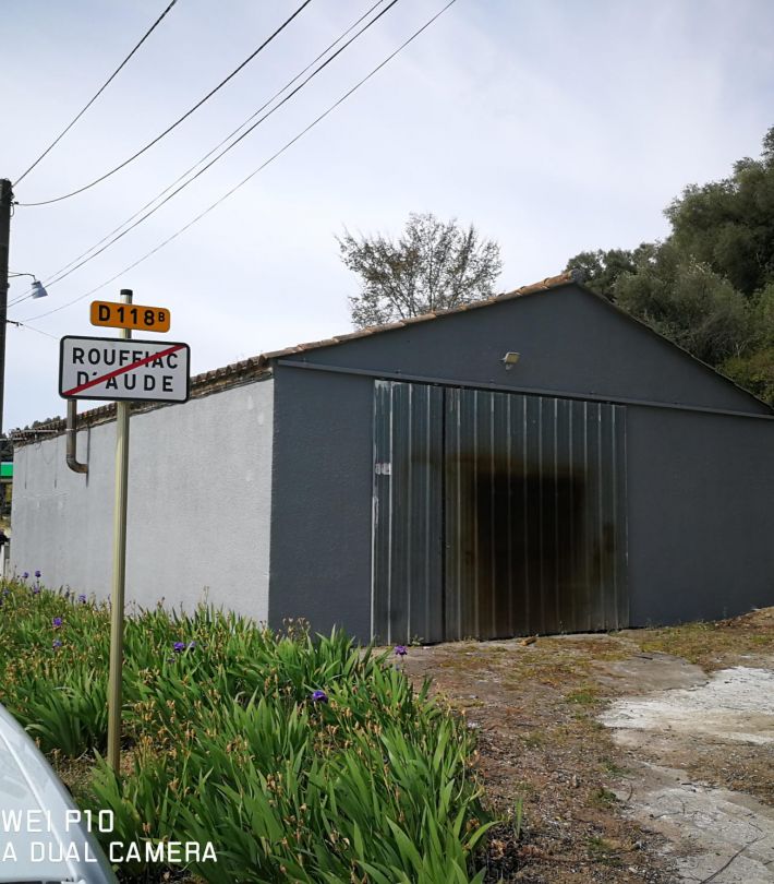 Application de peinture époxy sur terrasse extérieure à Castelginest